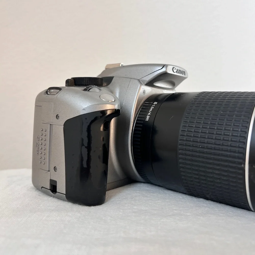Canon EOS Rebel XT 350D DSLR Camera w/ Sigma 75-300mm f/4-5.6 Lens EF